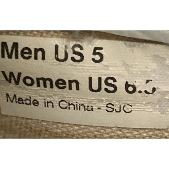 Vans unisex size Men 5 Women 6.5 Black Polka Dot Slip-On Canvas Skate Sneakers - Picture 2 of 8